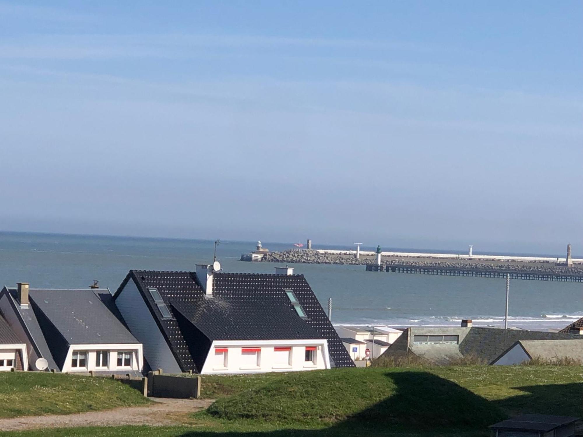 Le Bord De Mer Calais Esterno foto
